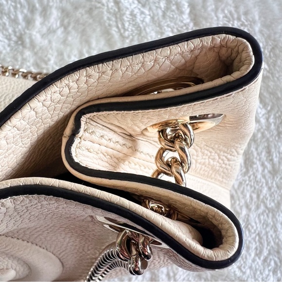 Gucci Soho Leather Shoulder Bag with Tassel Off White Color - Picture 13 of 16
